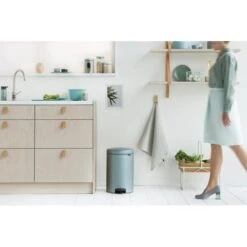 Pedaalemmer NewIcon BRABANTIA - 20 Liter Muntgroen -Tuinartikelen Winkel pedaalemmer newicon 20 l muntgroen 1607880254 4 600
